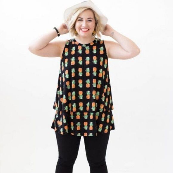 NWT Agnes & Dora Tiered Tunic Flowy Pina Colada Pineapple - Picture 1 of 4